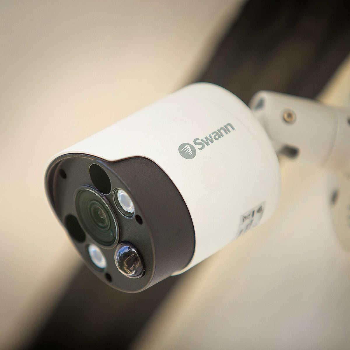 4K Ultra HD Wired Bullet Security Camera with Color Night Vision Q615