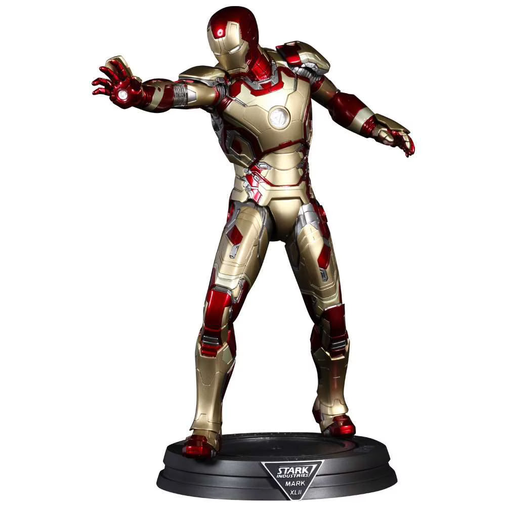 Collectible Figure Q847