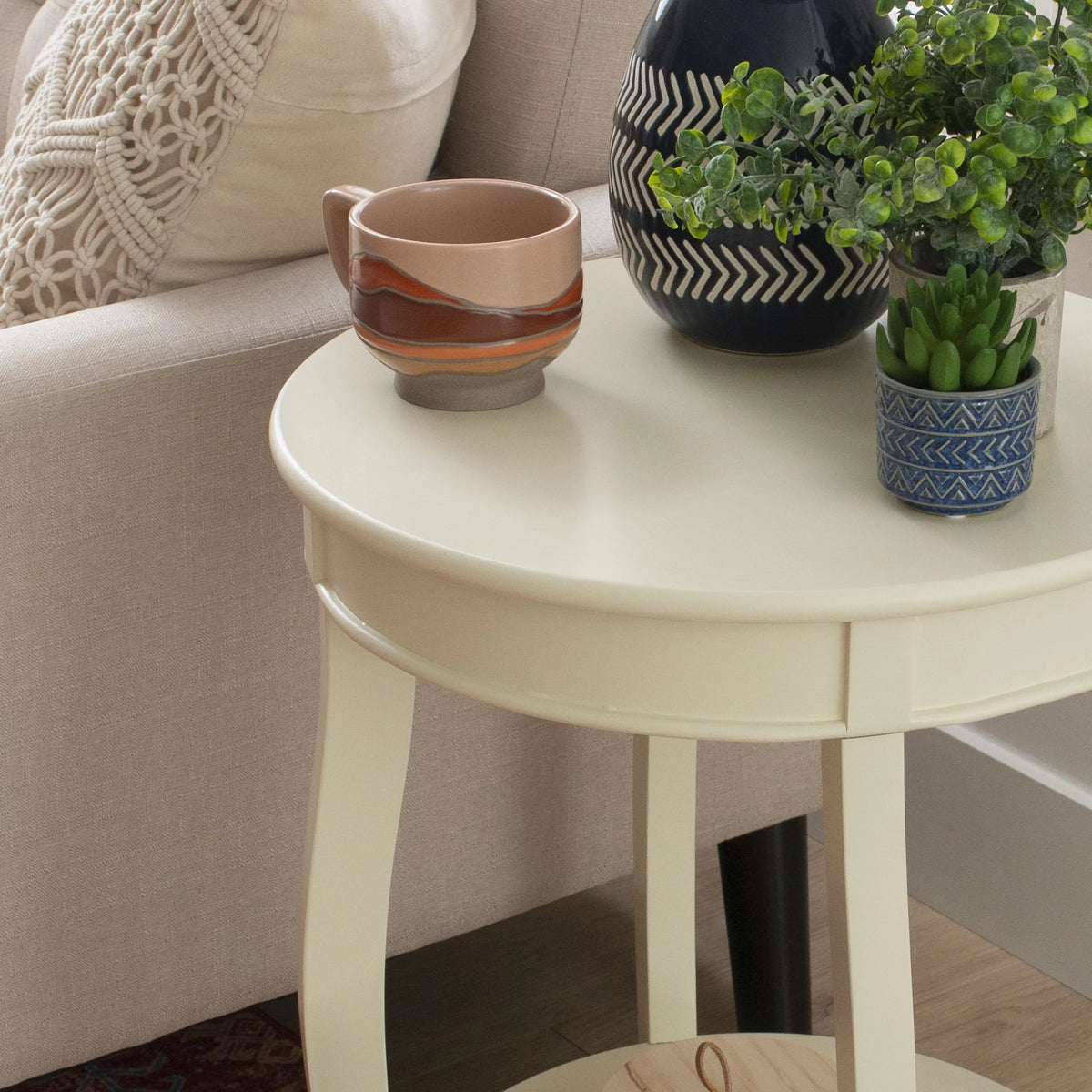 White Round Side Table with Shelf K79585