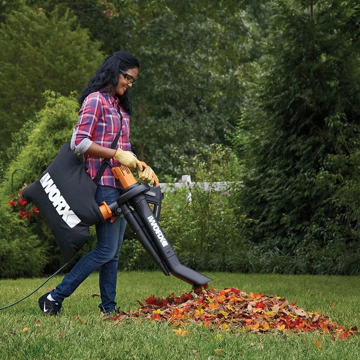 12 Amp 3-in-1 Blower Mulcher Vacuum B20397