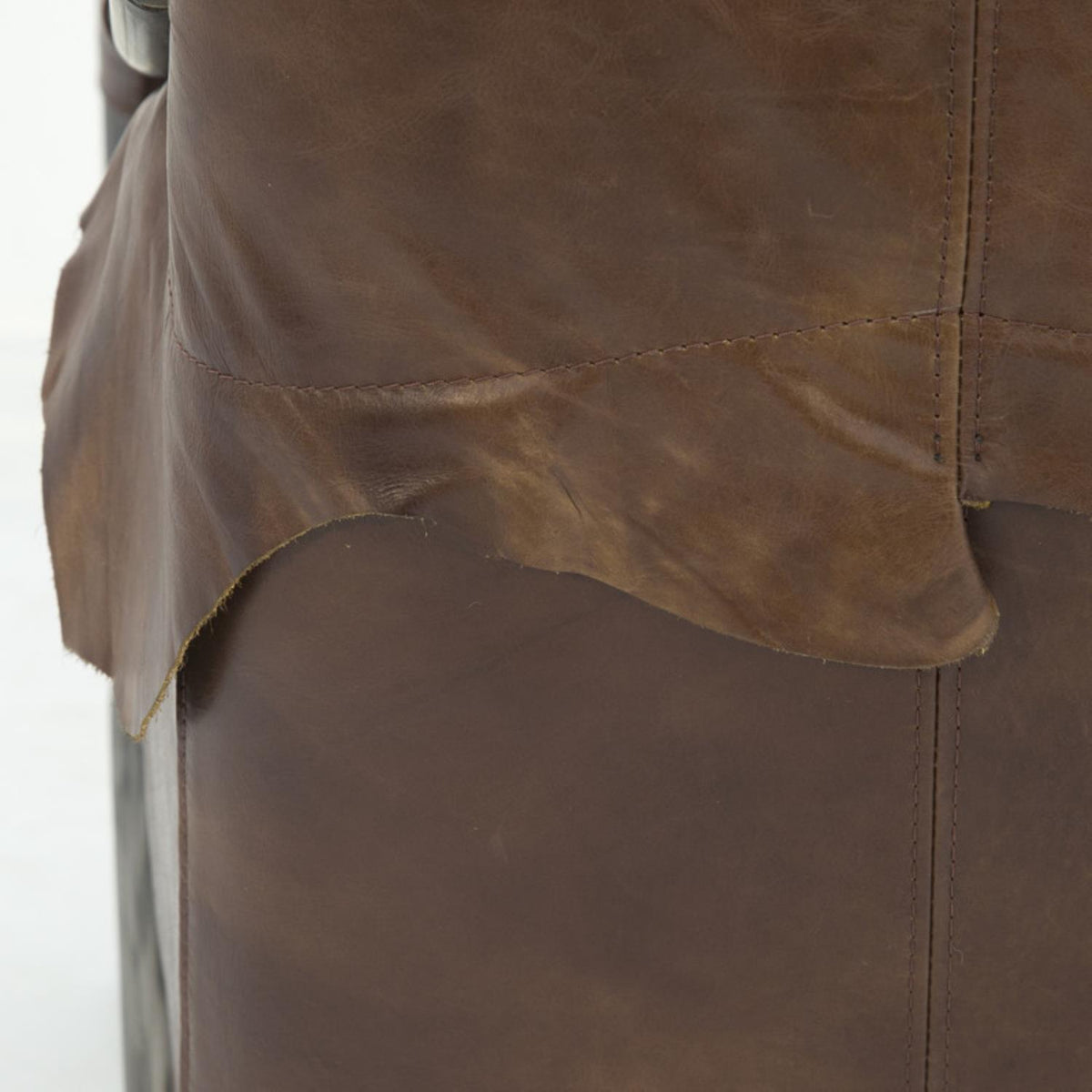 Brown Tufted Leather Accent Chair X769123