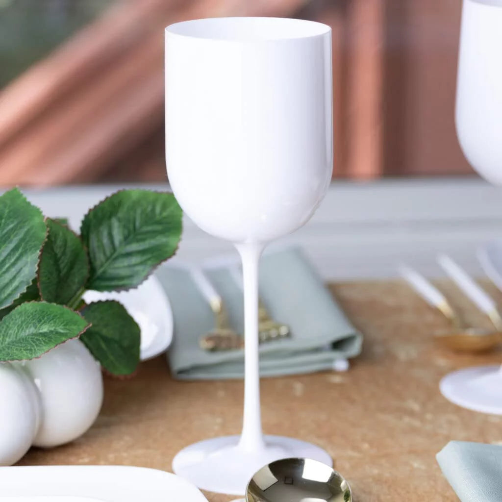 White Plastic Wine Glasses 12 oz Y816