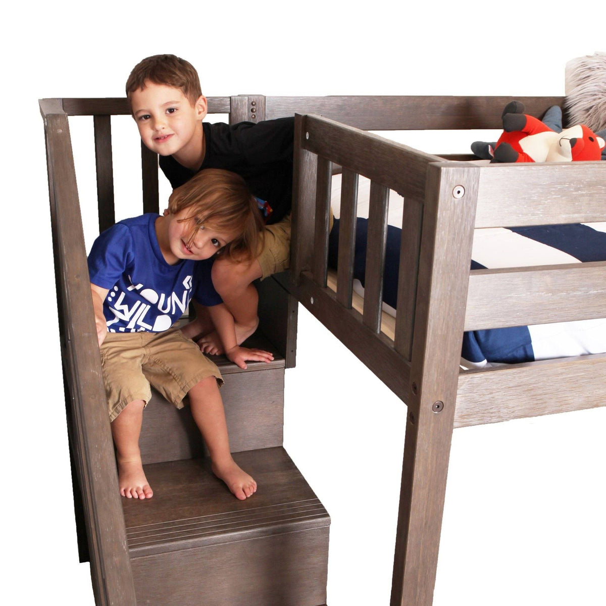 Twin-size Low Loft with Stairs - White G813979